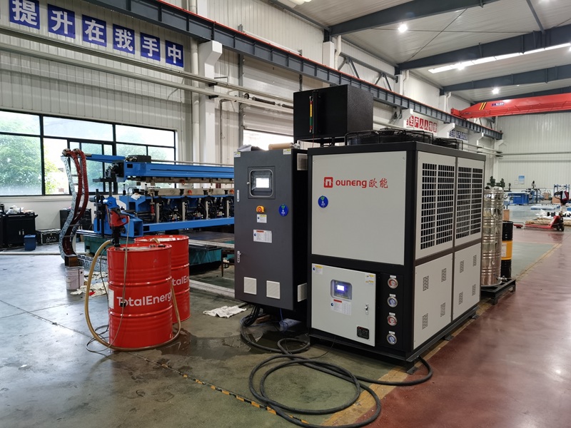 為什么冷水機是工業(yè)生產中的必備設備？